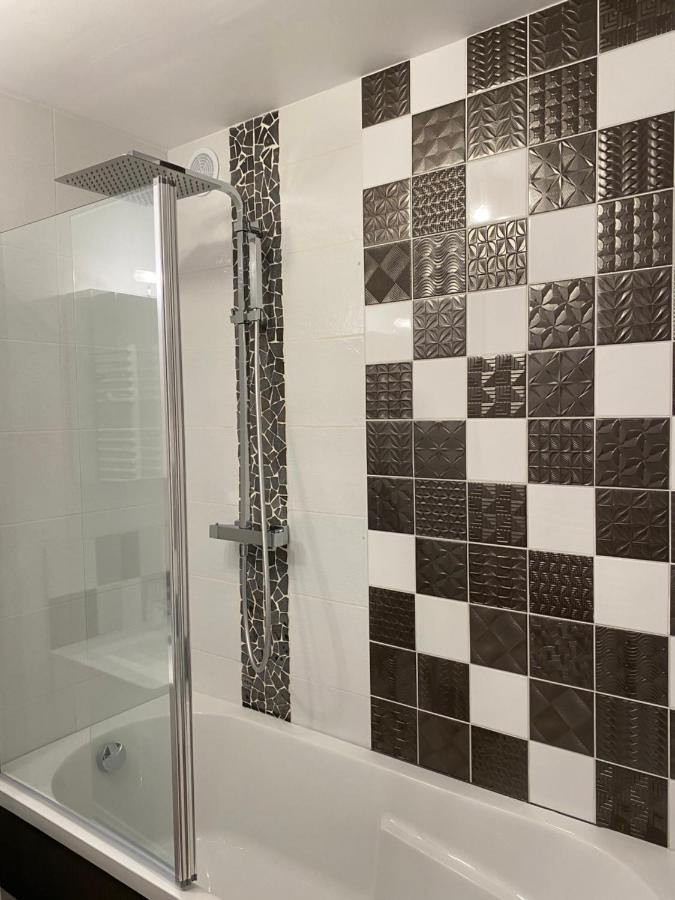 Grand T3- Pied Des Pistes-63 M2-8 Personnes Appartement *